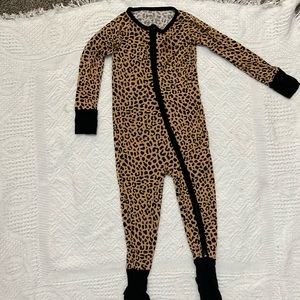 Little Sleepies. 18-24 months. Cheetah print.